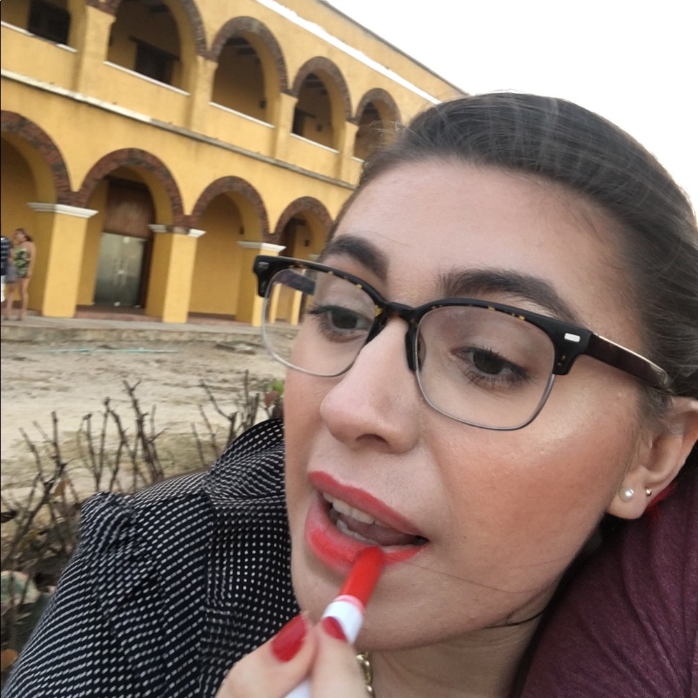 Meet your Posher, Michelle